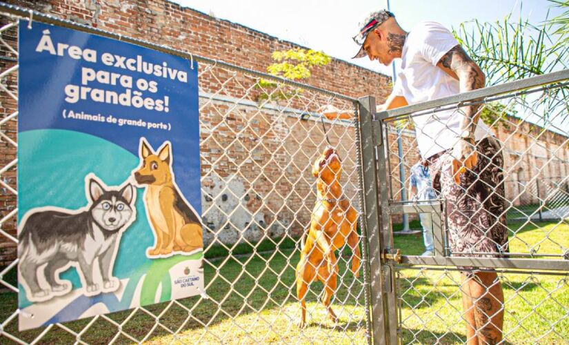 Área para cães de grande porte no Parque Província de Treviso, em São Caetano do Sul