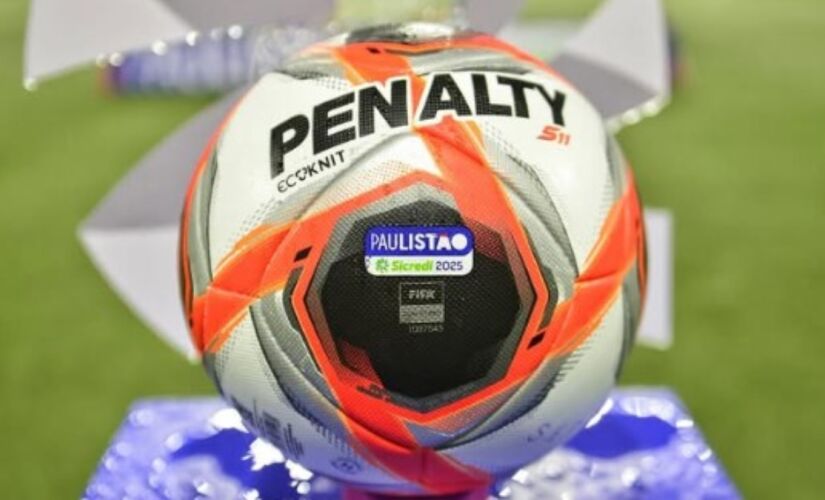 S11 Ecoknit da Penalty, bola oficial do Paulistão, tem sido criticada por jogadores