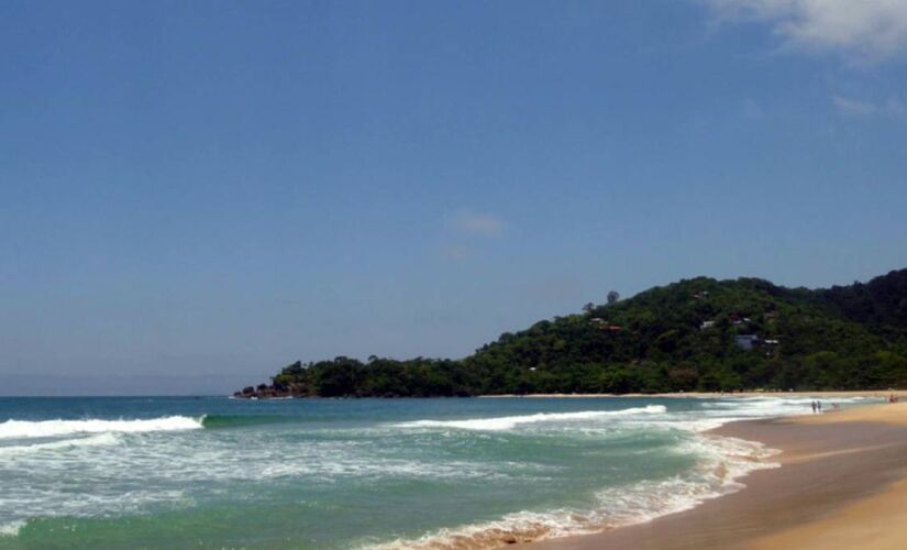 Praia do Félix fica a mais de 200 quilômetros da capital paulista, em Ubatuba