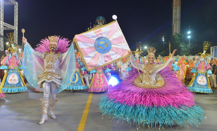 Rosas de Ouro é a grande campeã do Carnaval 2025 em São Paulo