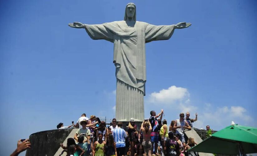 Cristo Redentor ainda é o principal cartão portal do país, segundo levantamento