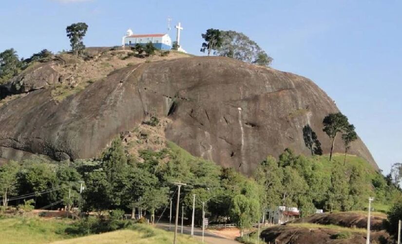 Santuário no alto da Pedra Bela, em São Paulo, é um dos destaques do município