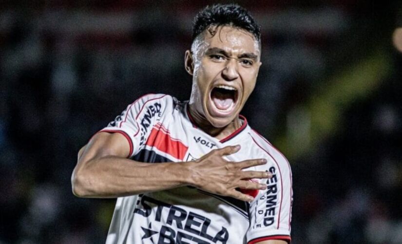 Jogador do sub-20 do Red Bull Bragantino ficou em estado grave após o carro em que ele estava colidir na traseira de uma carreta na rodovia Anhanguera (SP-330)