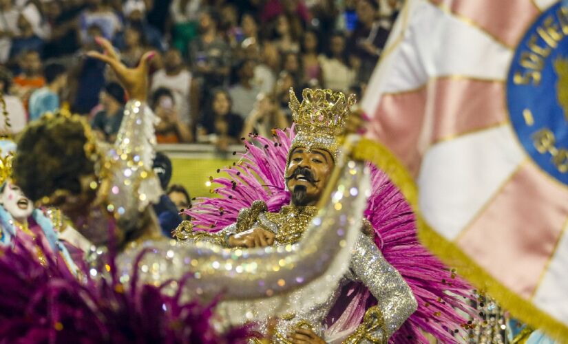 Rosas de Ouro se sagrou como a campeã, em uma apuração emocionante