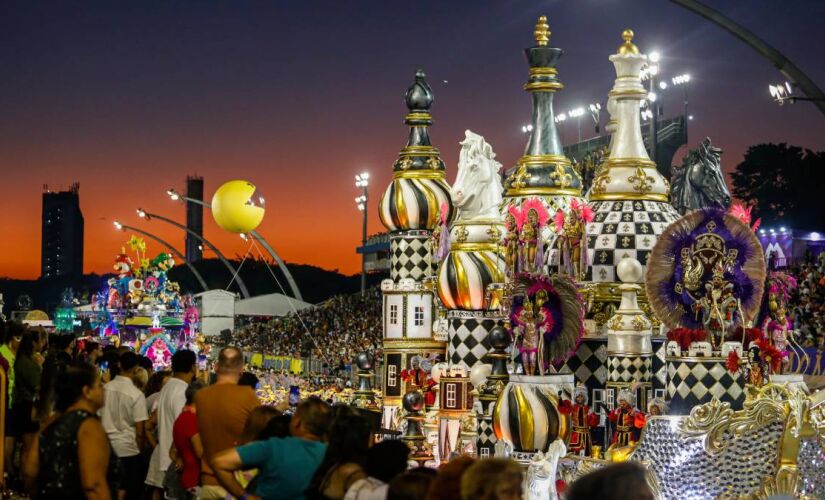 Rosas de Ouro foi a campeão do Carnaval paulistano