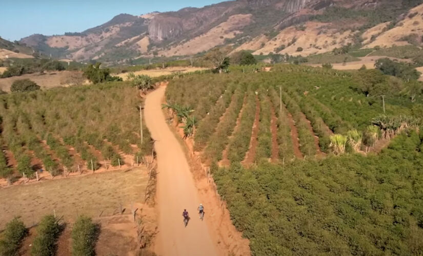 Conheça a Rota do Vulcão, um percurso de 370km que cruza 13 cidades entre SP e MG, com subidas íngremes e vistas incríveis.