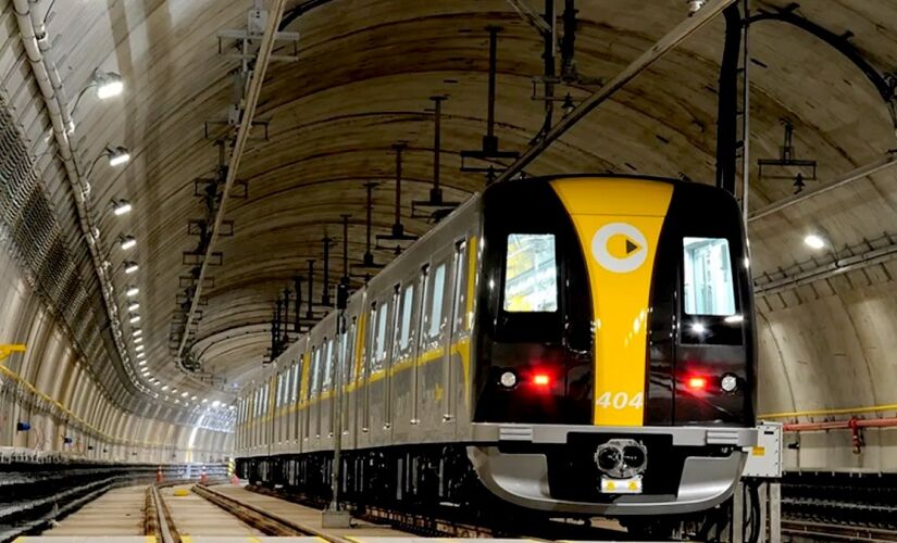 Atualmente, a linha 4-Amarela liga o centro de São Paulo à zona oeste, até a estação Vila Sônia