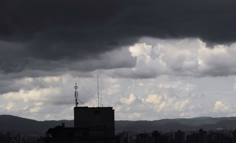 Centro de Gerenciamento de Emergências emitiu um alerta para chuvas de forte intensidade entre quinta-feira e sábado (5/3)