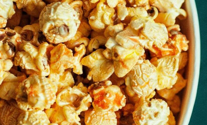 Outro ingrediente é essencial para que pipoca tenha um sabor único e irresistível