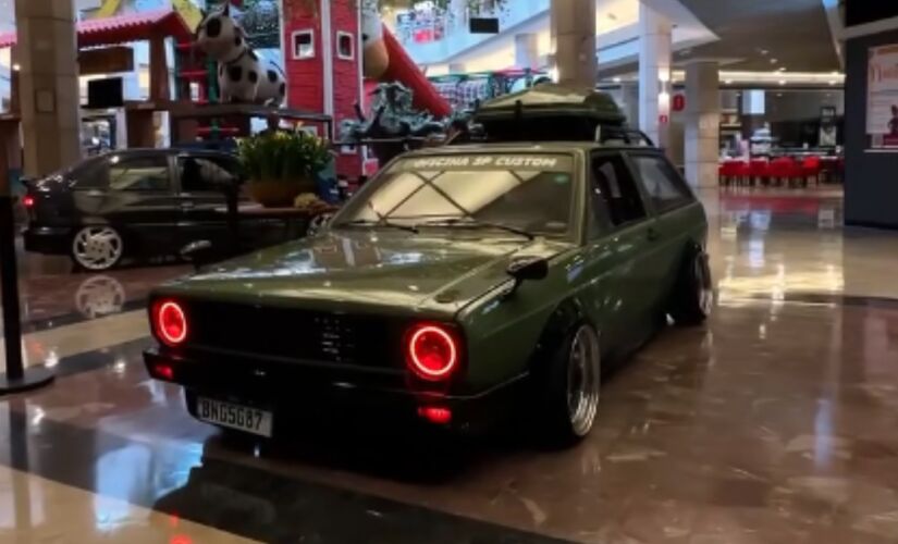 Encontro gratuito de carros antigos e clássicos ocorre neste domingo (18/5) 