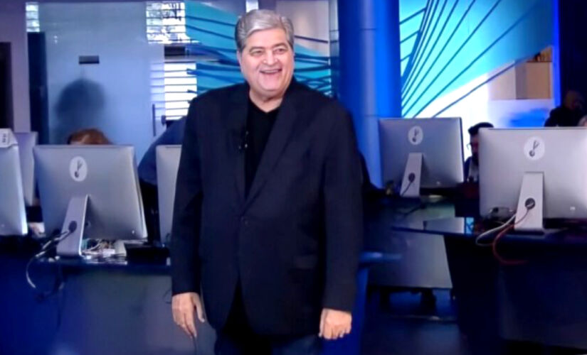 Datena em sua primeira aparição diretamente da redação da RedeTV! 