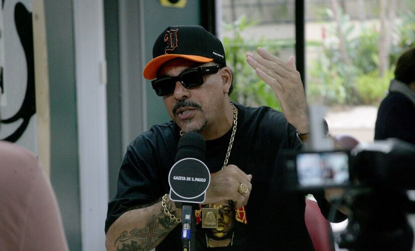 O rapper Dexter, durante participação no podcast Direto da Gazeta