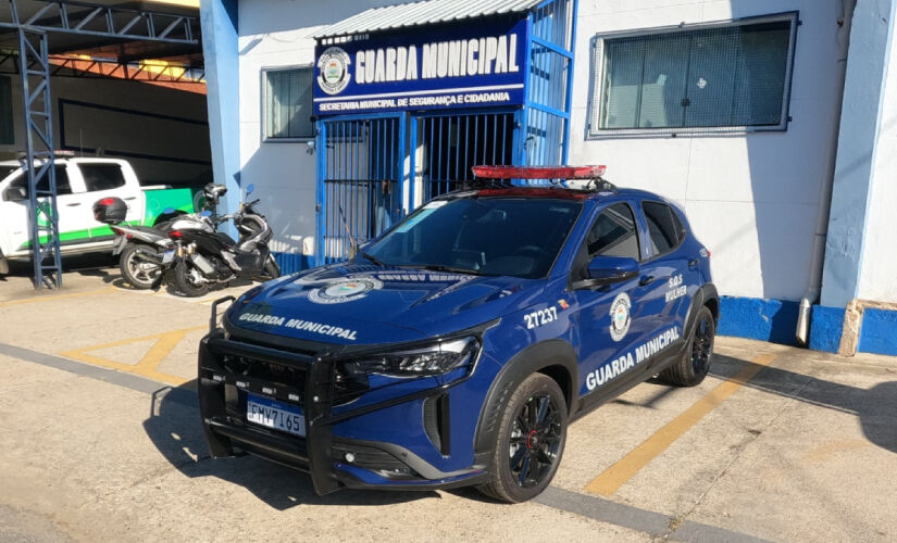 Guarda Civil Municipal foi acionada e encontrou o corpo caído na calçada, ao lado de um rolo de pintura