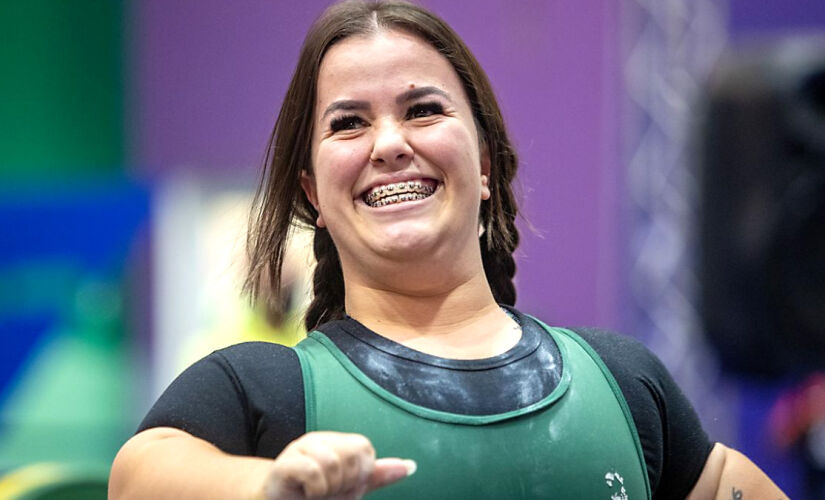 Mariana D'Andrea é campeã mundial e bicampeã paralímpica de halterofilismo