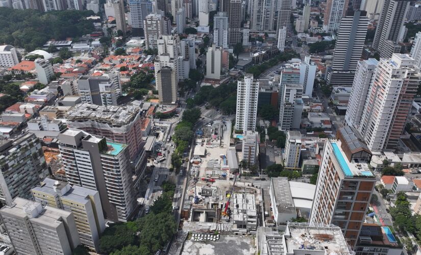 Estação em construção em Perdizes, na zona oeste de São Paulo