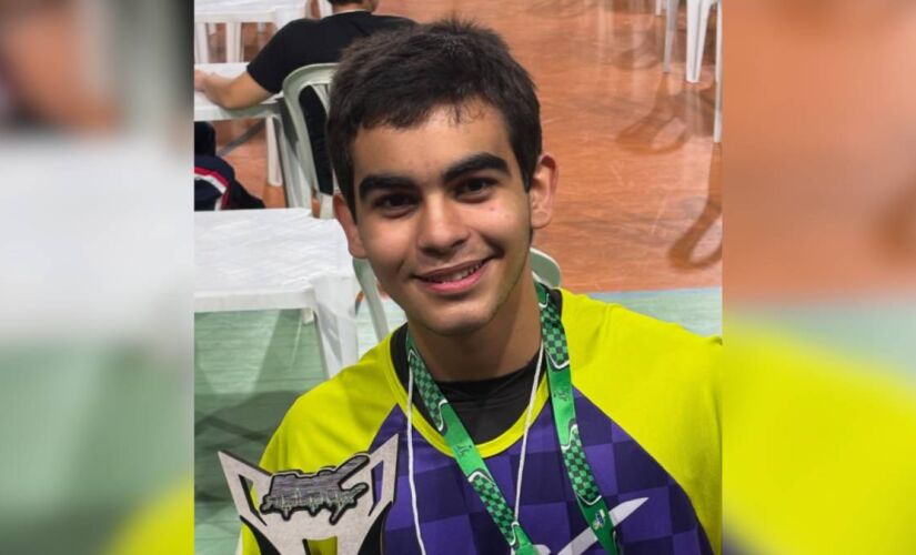 Atualmente, jovem cursa Direito na Universidade Federal de Juiz de Fora (UFJF)