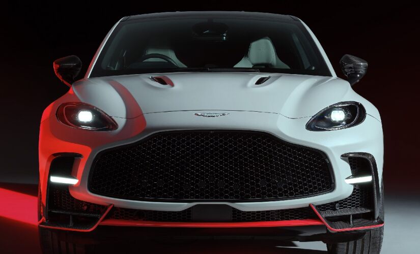 No coração do novo DBX S está uma versão atualizada do motor 4.0 V8 biturbo da Aston Martin