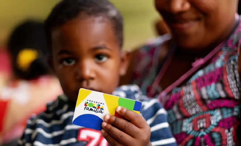 Ao todo, cerca de 20,4 milhões de famílias receberão o benefício neste mês