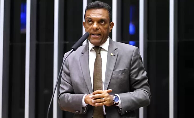 Otoni de Paula está no segundo mandato como deputado federal