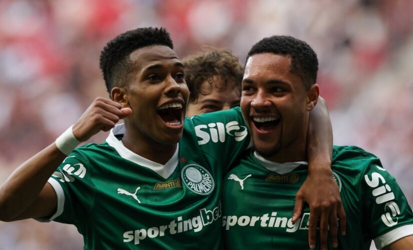 Estevão e Vitor Roque marcam e garantem classificação palmeirense na Libertadores
