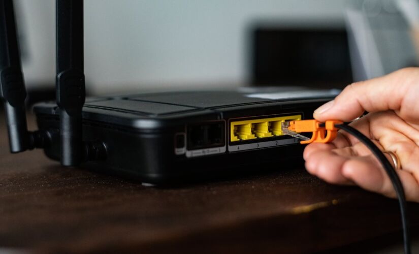 Paredes, eletrodomésticos e até espelhos podem atrapalhar seu Wi-Fi