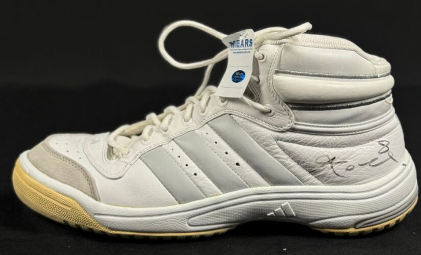 Tênis Adidas Top Ten foi usado por Kobe Bryant em 1998/1999 aos 20 anos