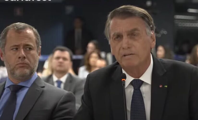 Bolsonaro deu depoimento ao ministro Alexandre de Moraes nesta terça
