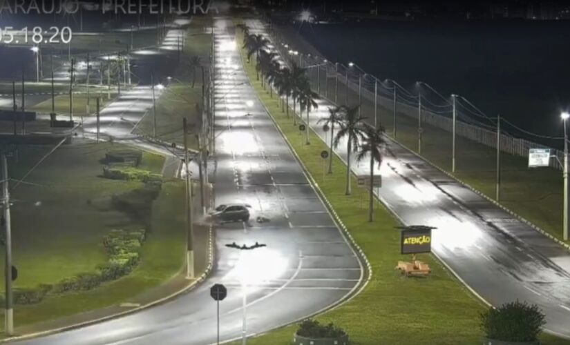 Ocupantes do veículo sofreram ferimentos leves