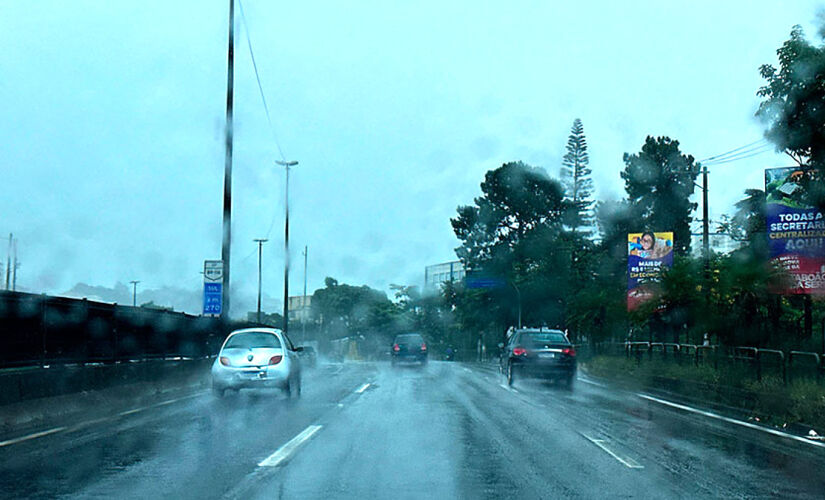 Defesa Civil do Estado de São Paulo emitiu um alerta severo de forte chuva para as próximas horas em Taboão da Serra e região 