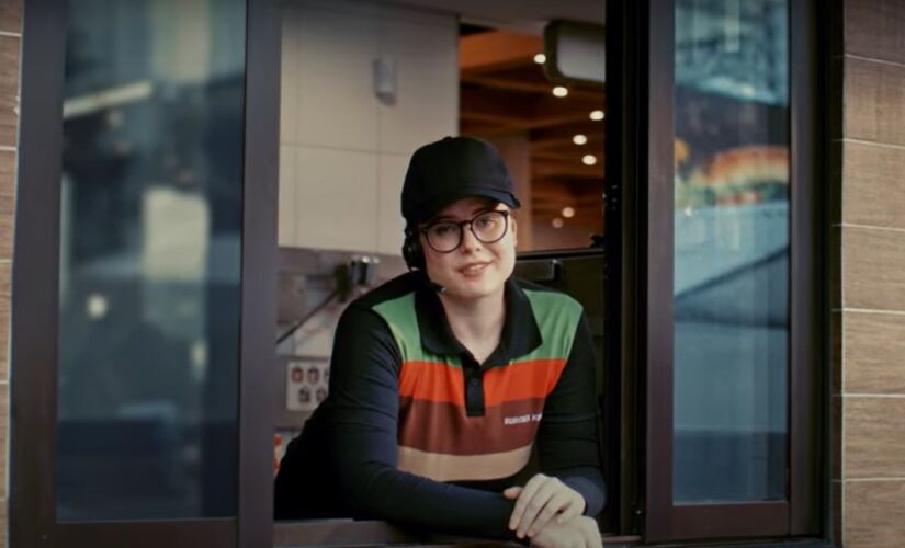 'Corno Drive-Thru' é limitada a um resgate por CPF e a um cliente beneficiado por carro