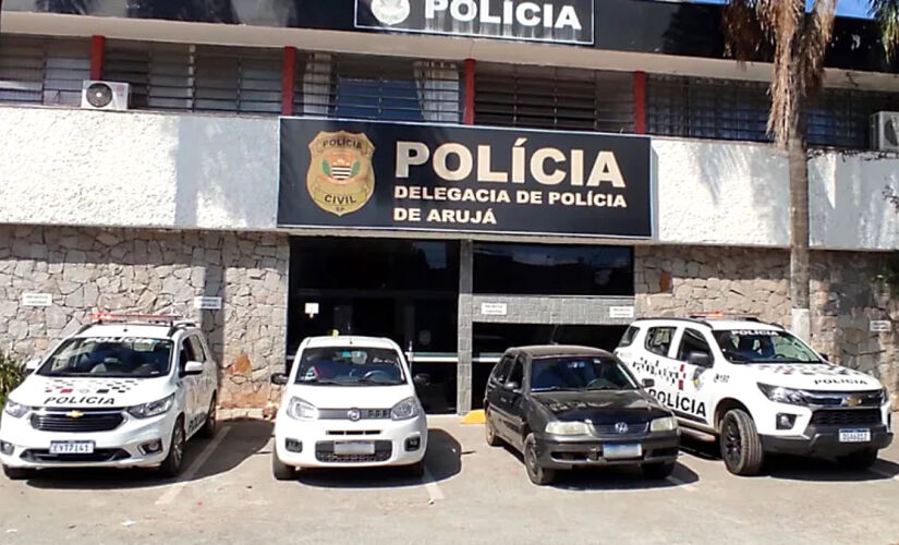 Caso foi registrado na delegacia central de Arujá 