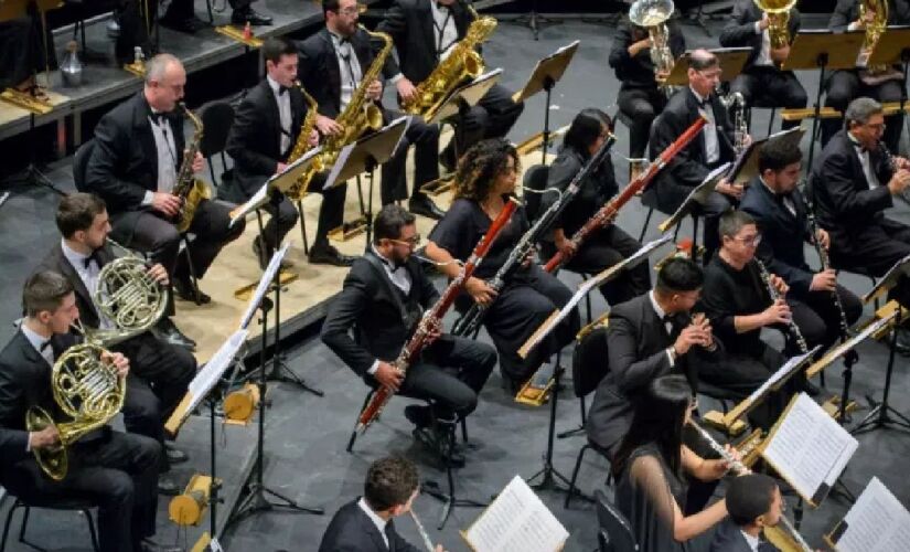 Candidatos aprovados terão bolsa mensal de até R$ 1 mil