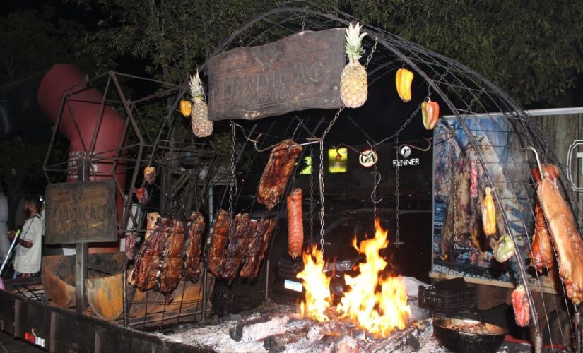 Evento reúne churrasco premium, bandas cover e chope artesanal em Osasco