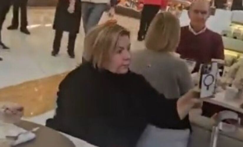 Adriana Ramos, de 61 anos, foi detida em flagrante por homofobia