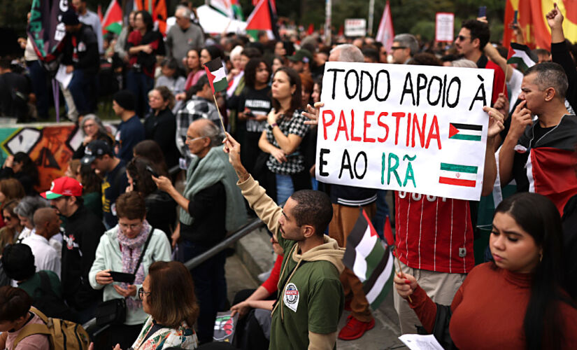 Número de moradores da Faixa de Gaza mortos por conta da guerra entre Israel e Hamas ultrapassou a marca das 55 mil pessoas