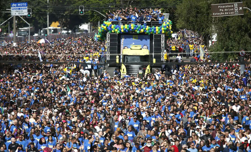 Edição especial para os cristãos representa a idade de Jesus Cristo (33 anos). Tema do evento é 'Jesus, Deus Forte'
