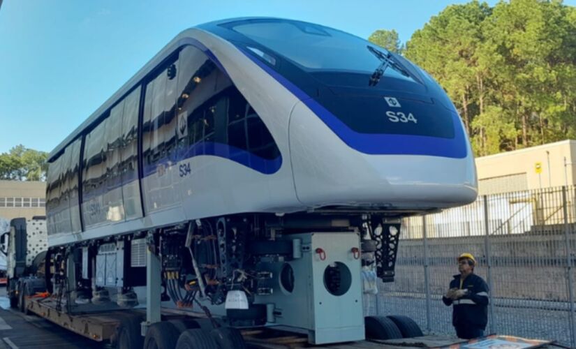 Trem chegou a pátio na zona leste de São Paulo