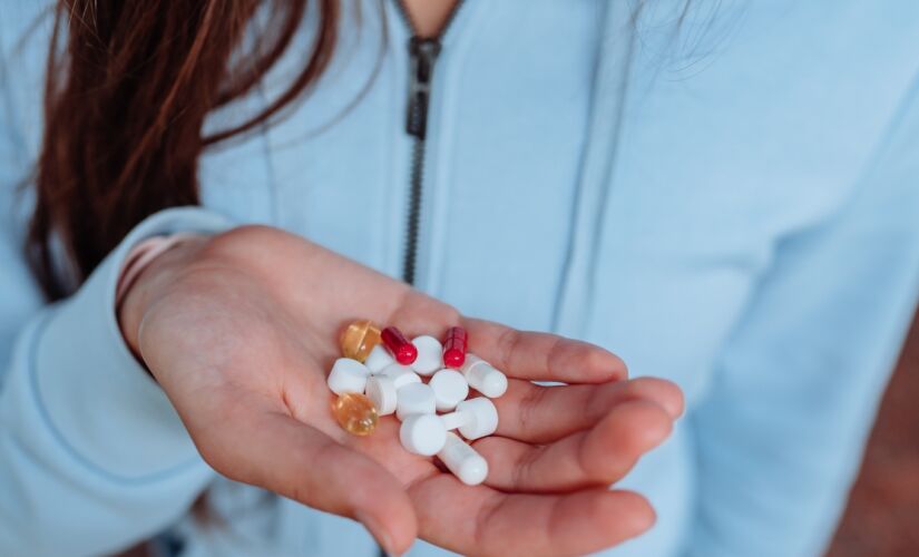 Tomar multivitamínicos diariamente sem acompanhamento médico pode ser prejudicial para a saúde