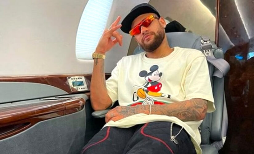 Neymar viajou ao Rio de Janeiro em aeronave particular