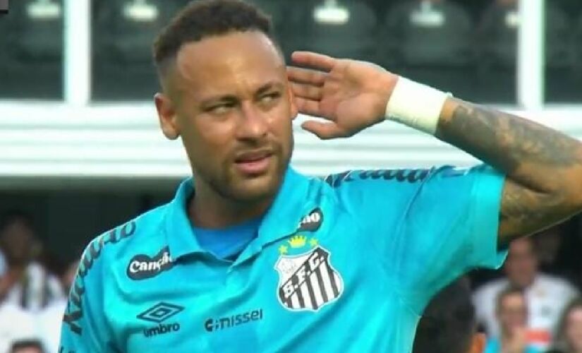 Neymar Jr. pediu perdão aos torcedores após expulsão no jogo contra o Botafogo, na Vila Belmiro, pelo Campeonato Brasileiro