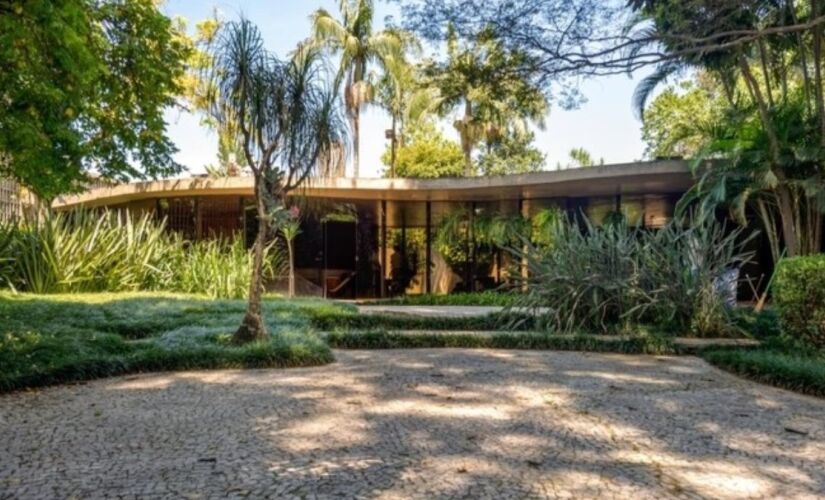 Imóvel foi um presente de Niemeyer ao construtor da área civil de Brasília, Milton José Mitidieri