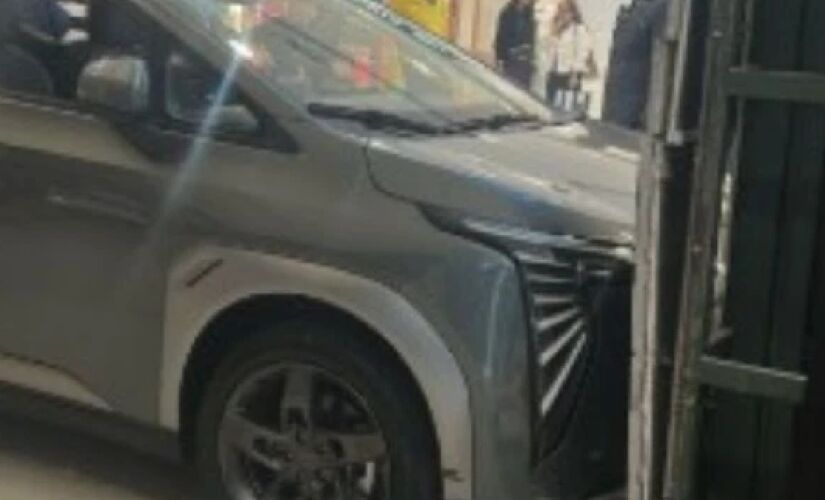 Veículo estava em exposição no Shopping Villa Lobos