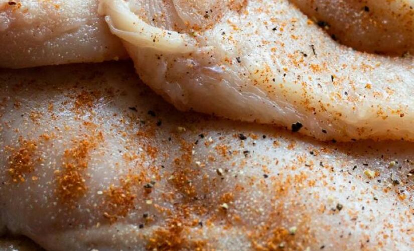 Descubra como um simples detalhe na faca transforma seu frango