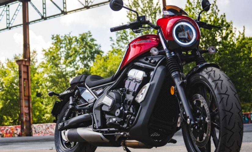 Morini Calibro 700 Custom chega por R$ 46.990
