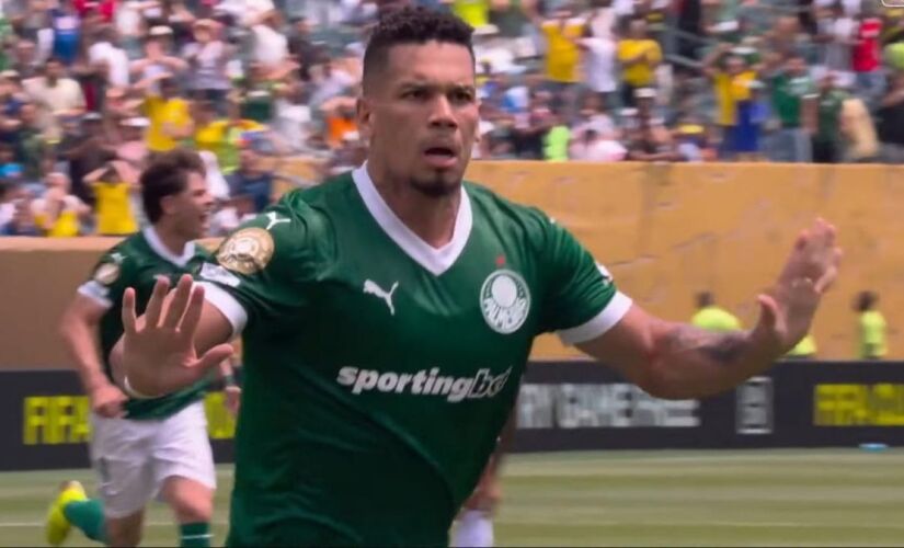 Já na prorrogação, aos 10 minutos da primeira etapa, Paulinho fez bela jogada individual, driblou os defensores alvinegros e marcou um belo gol