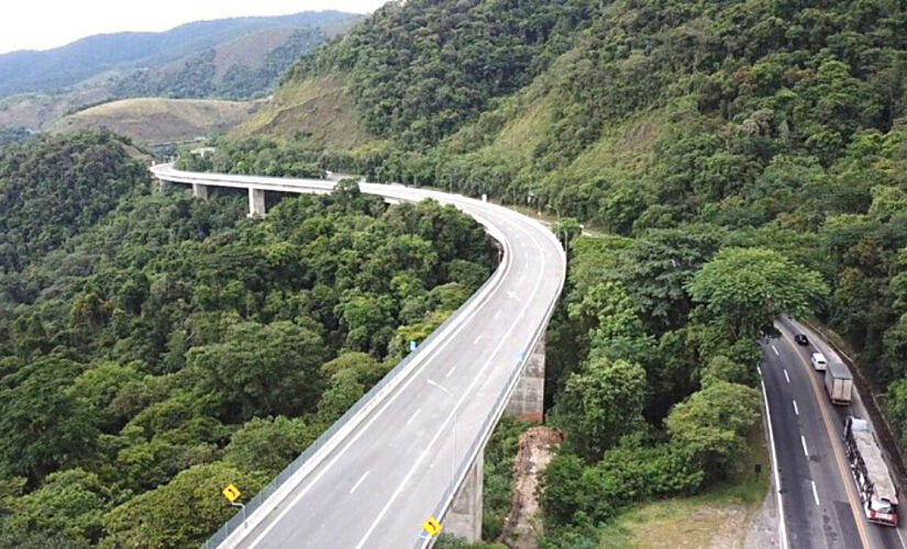 Os motoristas que forem utilizar a rodovia Régis Bittencourt (BR-116) devem ficar atentos com um bloqueio total na via