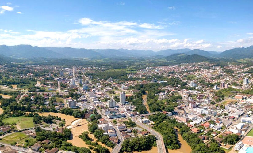A menos de duas horas das praias catarinenses, Timbó, no Vale do Itajaí, possui uma ligação enorme com as culturas alemã e italiana