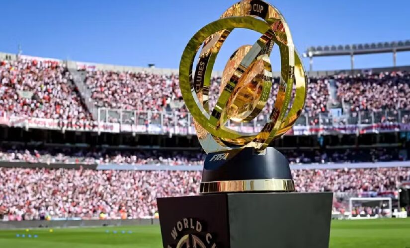 A Copa do Mundo de Clubes, também conhecida como Super Mundial, é um sucesso no mundo do futebol com grandes duelos e resultados emblemáticos