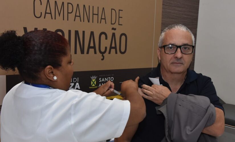 Santo André levou vacinação contra gripe a shoppings da cidade