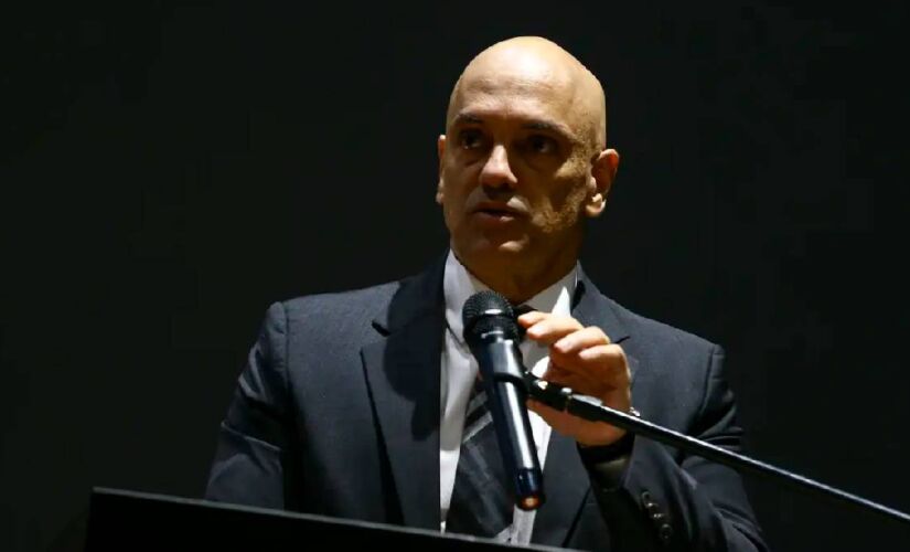  Moraes presidiu o TSE durante as eleições de 2022 e conduziu inquéritos sobre milícias digitais no STF 